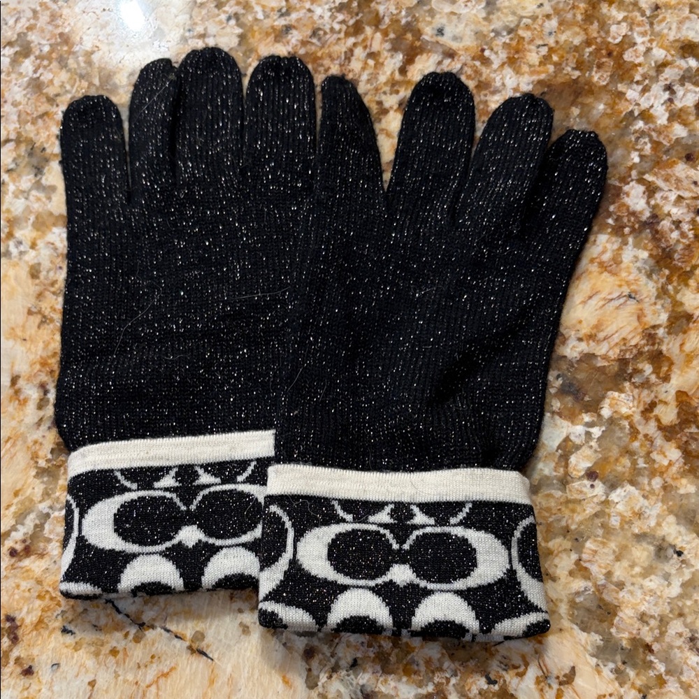 Coach Black and White Knit Gloves
